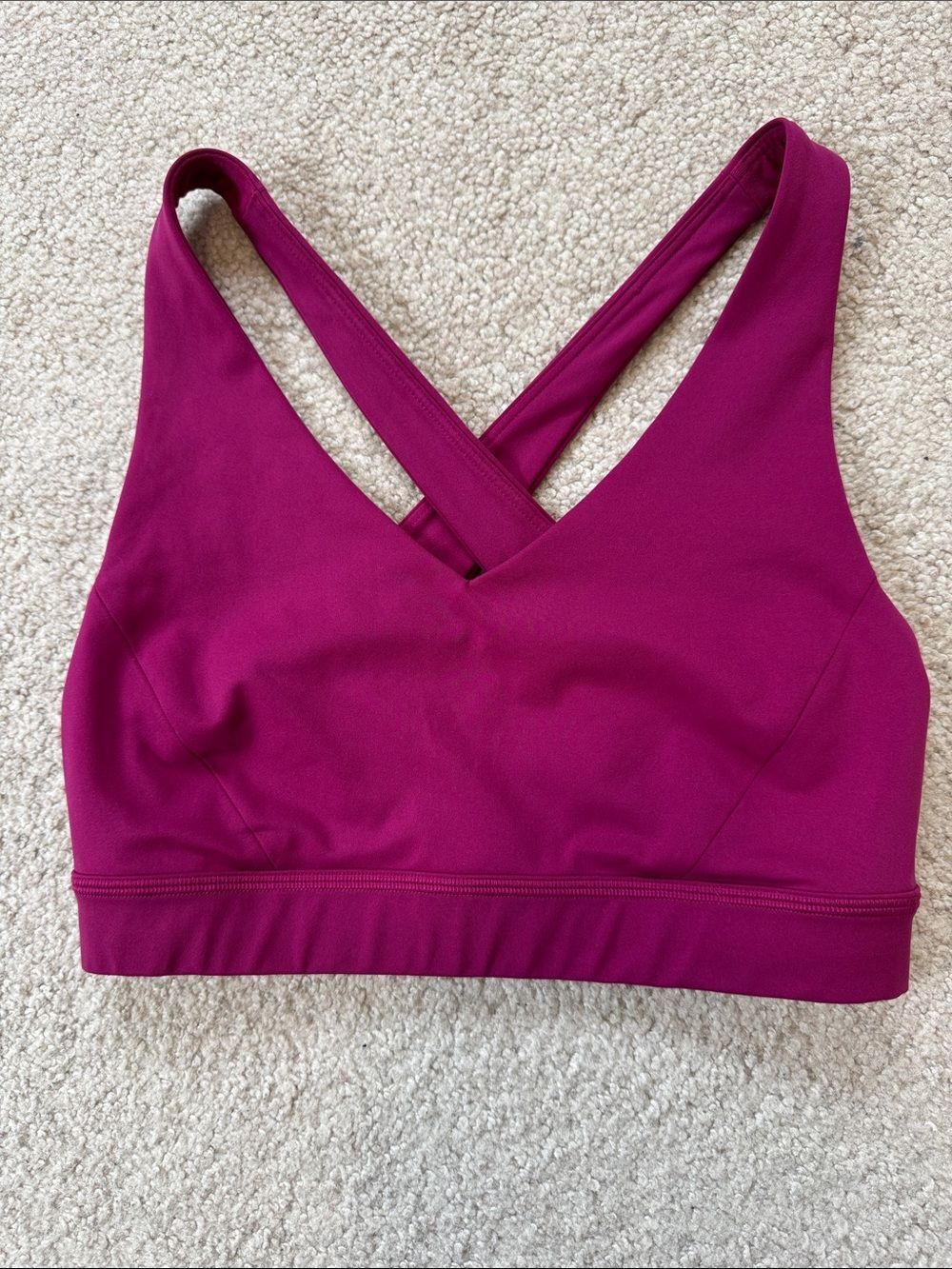 lululemonâEnvital Cross-Back Medium Support Bra Magenta Sz4